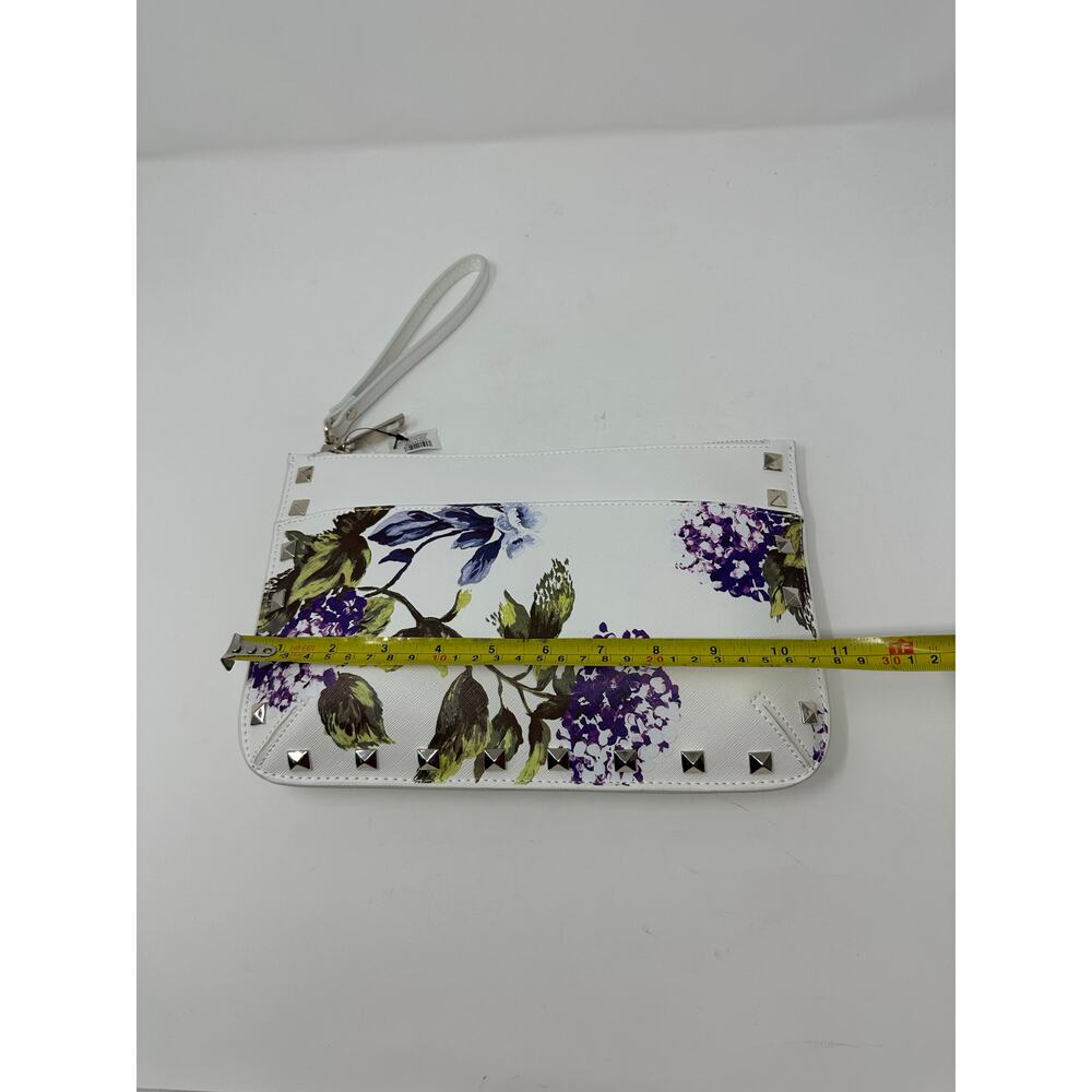 White House Black Market NWT White Purple Hydrangea Stud Wristlet Clutch Purse - Picture 7 of 8